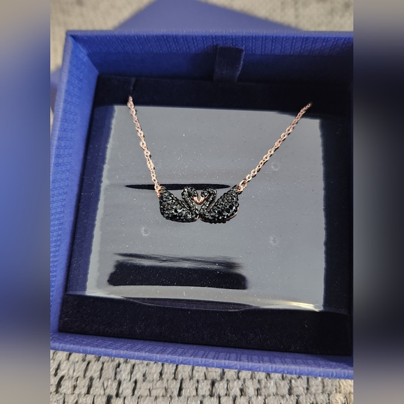Swarovski Iconic Double Black Swan Necklace with Rose-Gold Tone Plated NIB - Picture 3 of 8